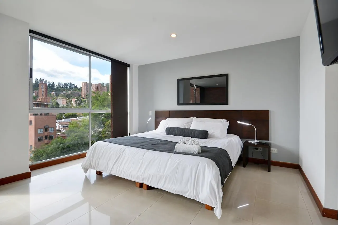 Blux Apartamentos Medellin 0*,  Colombia