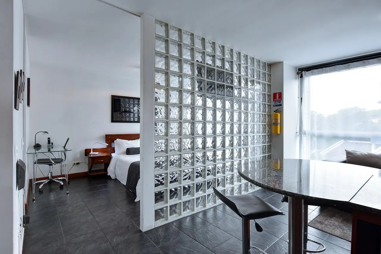 Blux Apartamentos Medellin 0*,